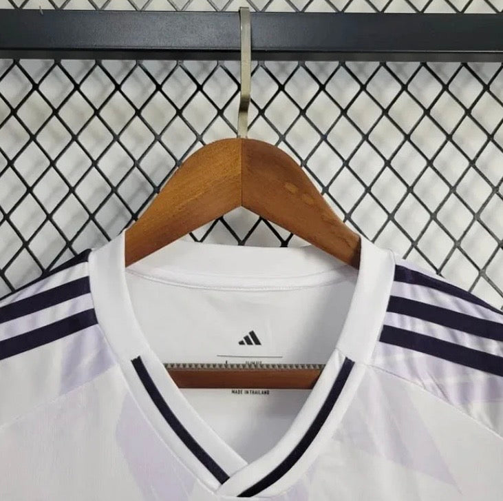 25/26 Manchester United Away Shirt